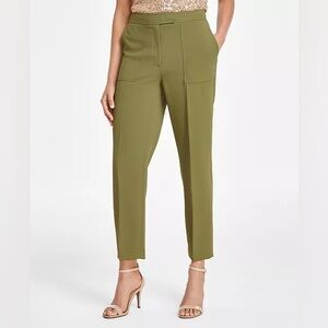 Anne Klein Olive Green Ankle Pants with Patch Pockets – Size 2